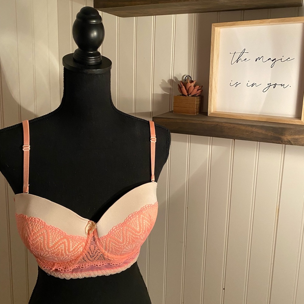 COPY - Coral NWT Sexy bra!!